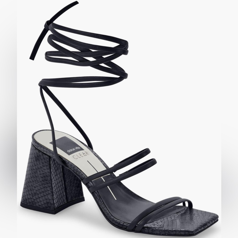 Dolce Vita
Paxx Strappy Sandal